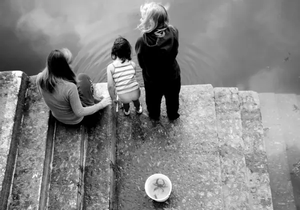 PEOPLE — 06